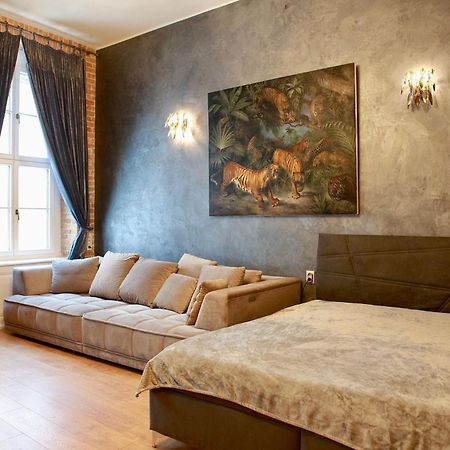 Heart In The Old Town Apartamento Bratislava Exterior foto